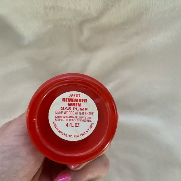 Vintage AVON “Remember When” Gas Pump After Shave Decanter - Picture 5 of 6